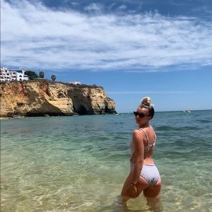 Meet your Posher, Ezra